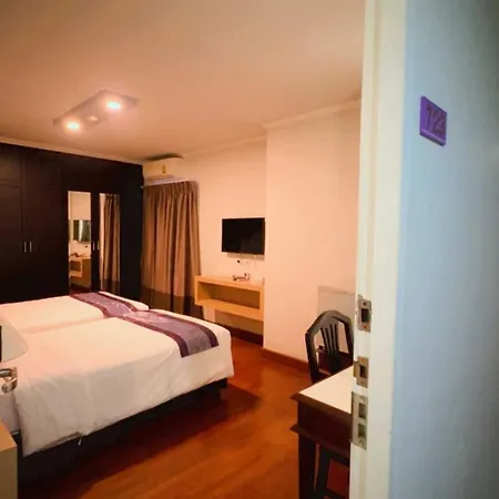 Collection O The Step Sathorn