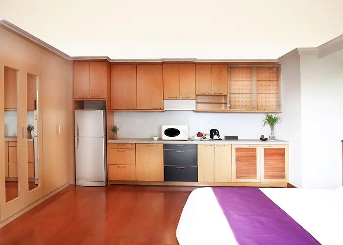Collection O The Step Sathorn