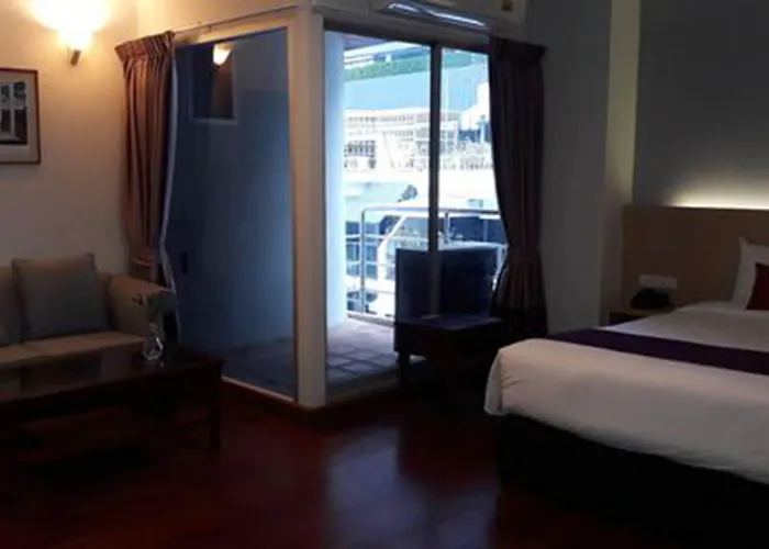 Collection O The Step Sathorn 3*