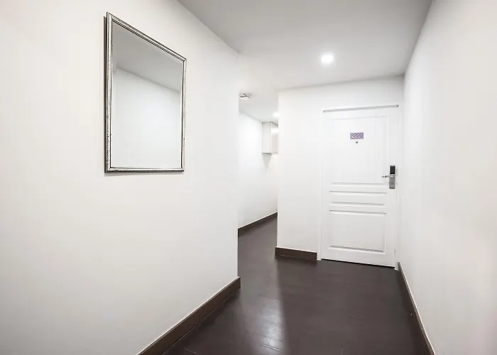 Collection O The Step Sathorn 3*