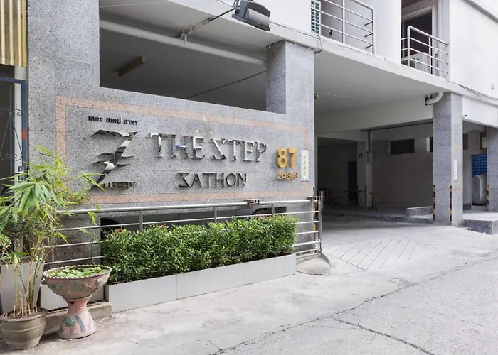 Collection O The Step Sathorn