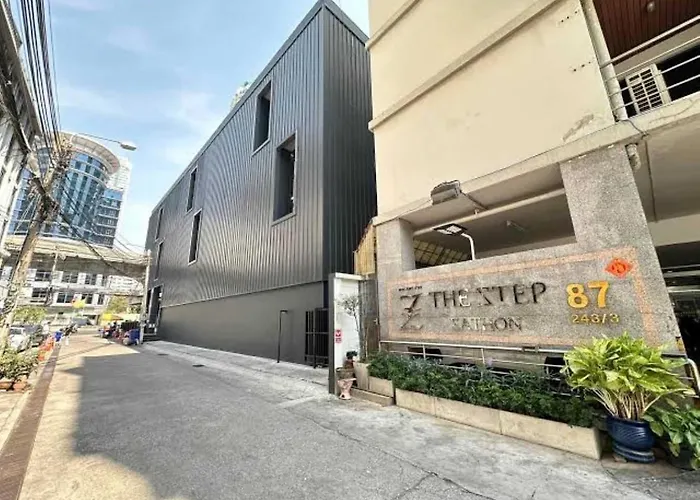Collection O The Step Sathorn 3*