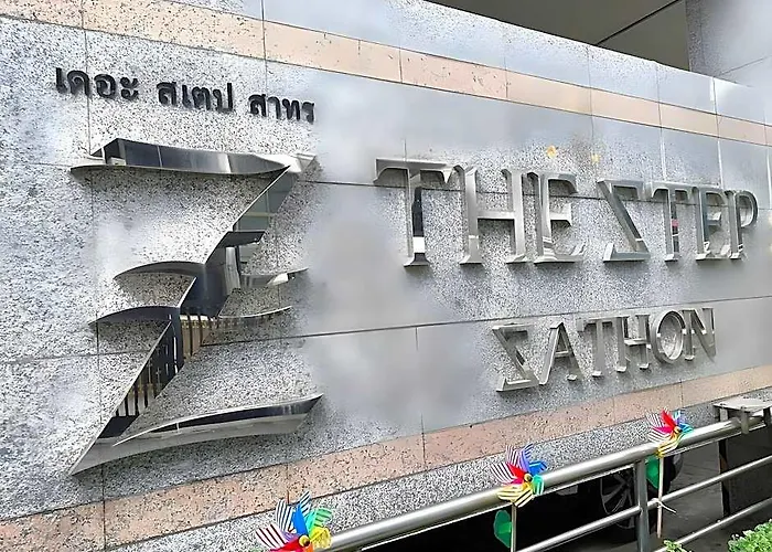ホテル Collection O The Step Sathorn バンコク都