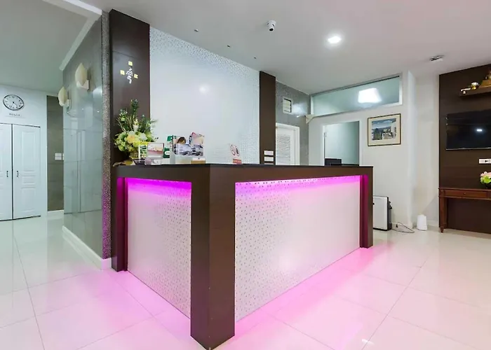 Hotel Collection O The Step Sathorn Bangkok